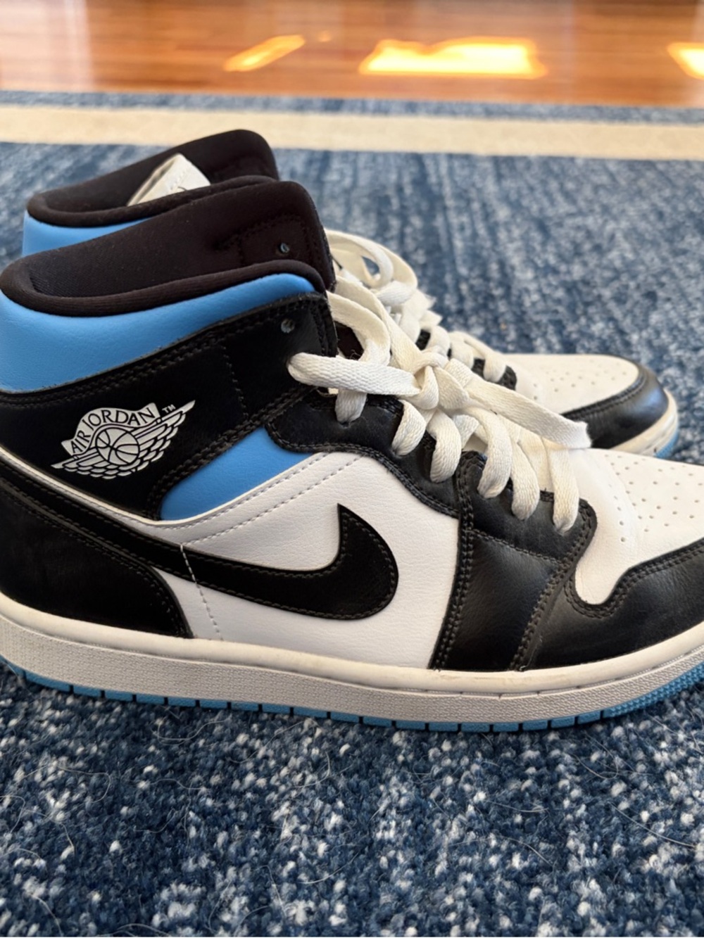 Nike Air Jordan 1 Mid White Black University Blue Women’s Size 9.5